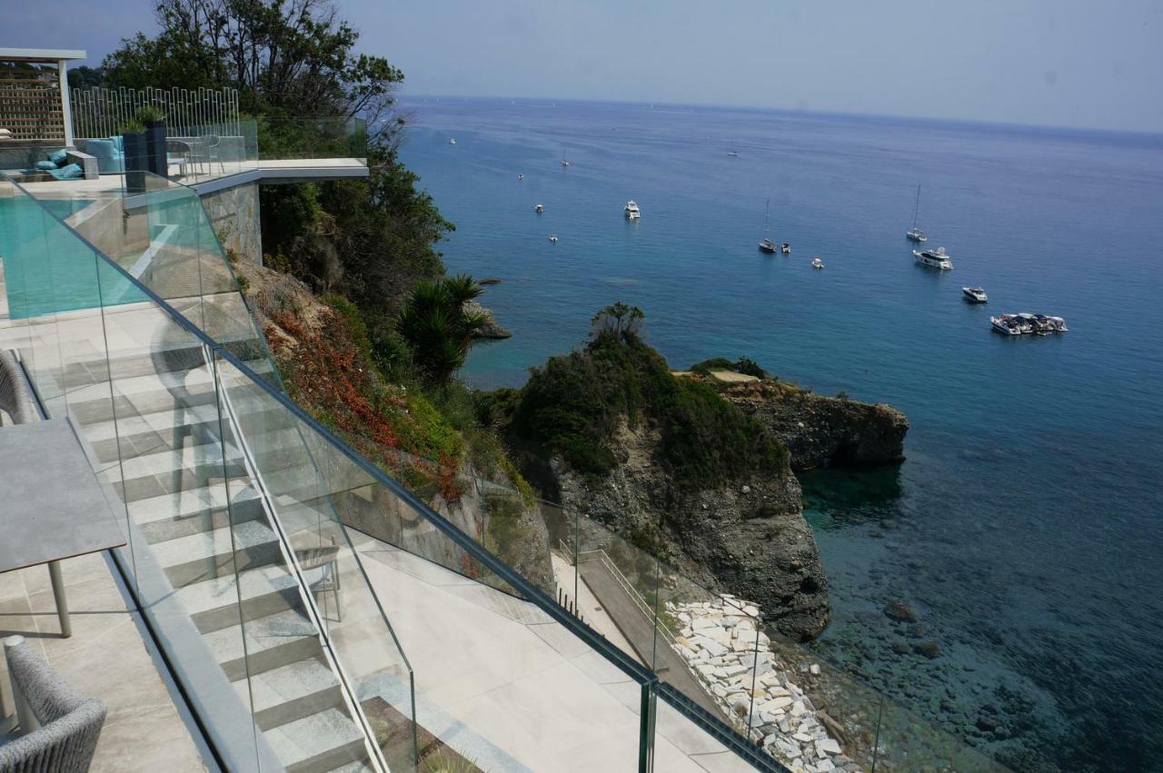 B&B Capo Torre Resort & Spa Albisola Superiore Bagian luar foto