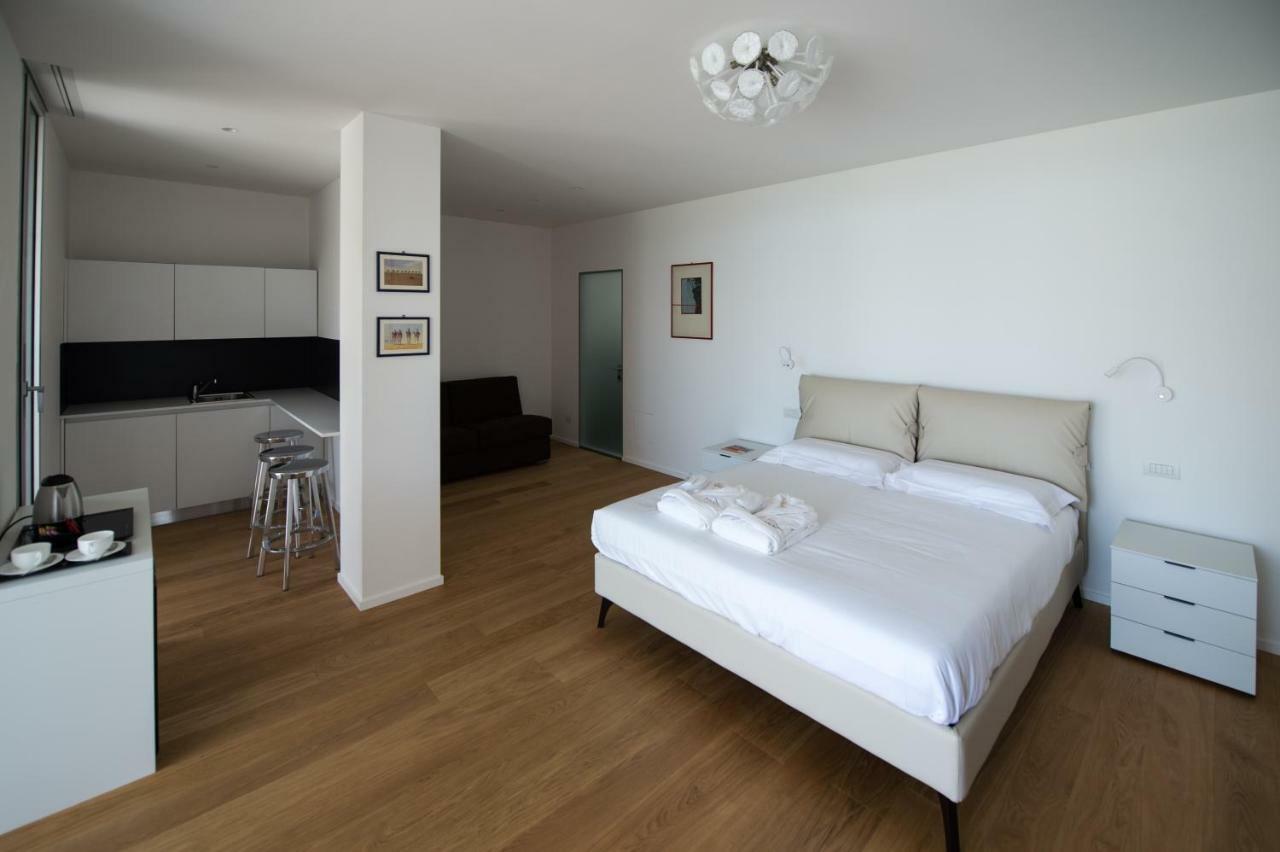 B&B Capo Torre Resort & Spa Albisola Superiore Bagian luar foto
