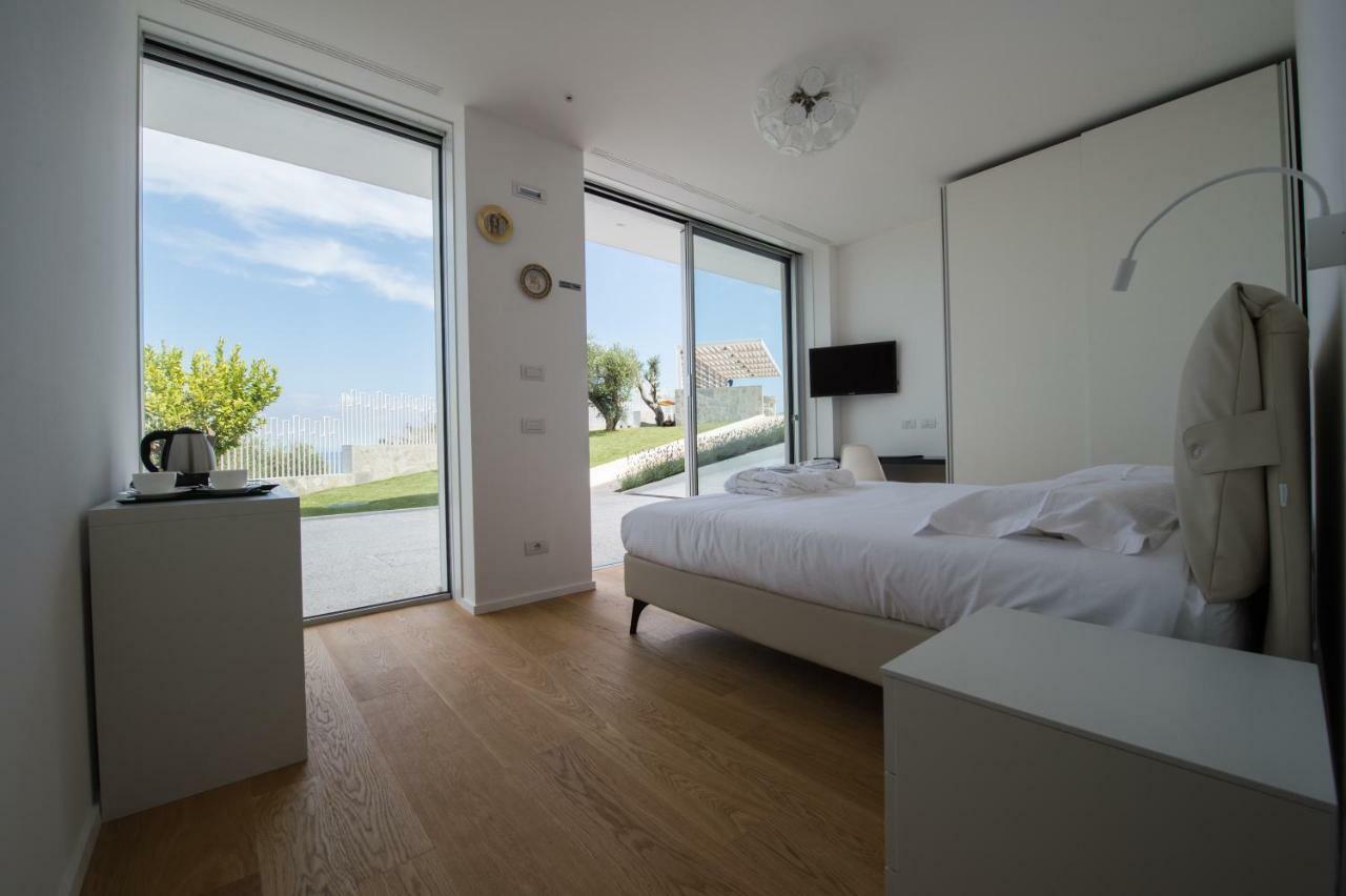 B&B Capo Torre Resort & Spa Albisola Superiore Bagian luar foto
